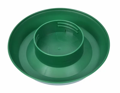 Green Screw-on Quart Fountain Base For Chick Watering